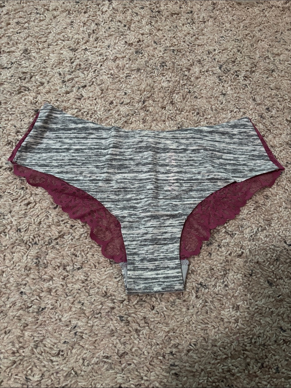 Victoria’s Secret PINK Low rise cheekster size M new